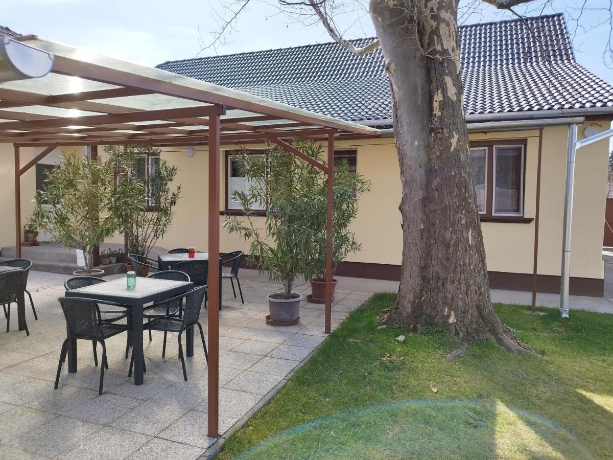 Tartos Szegfu Vendeghaz, Maganszallas Tazlar Buitenkant foto