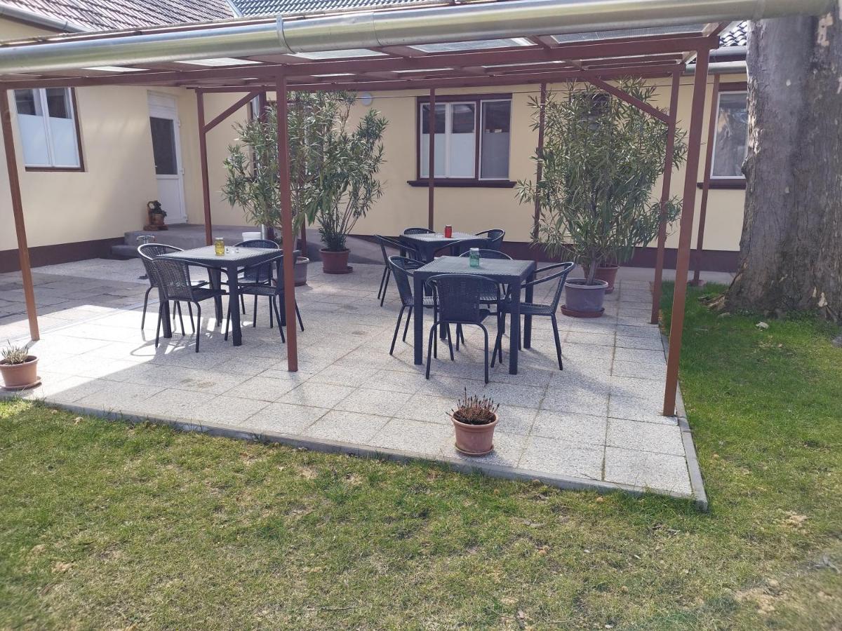 Tartos Szegfu Vendeghaz, Maganszallas Tazlar Buitenkant foto