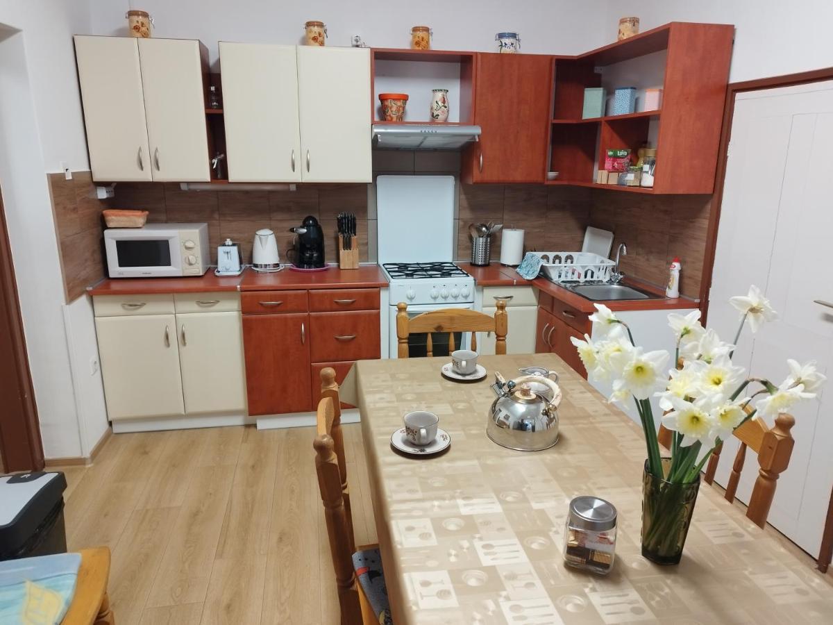 Tartos Szegfu Vendeghaz, Maganszallas Tazlar Buitenkant foto