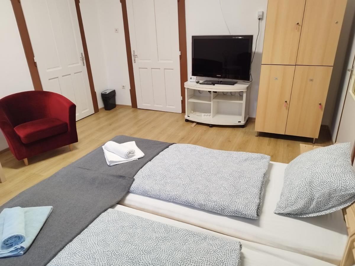 Tartos Szegfu Vendeghaz, Maganszallas Tazlar Buitenkant foto