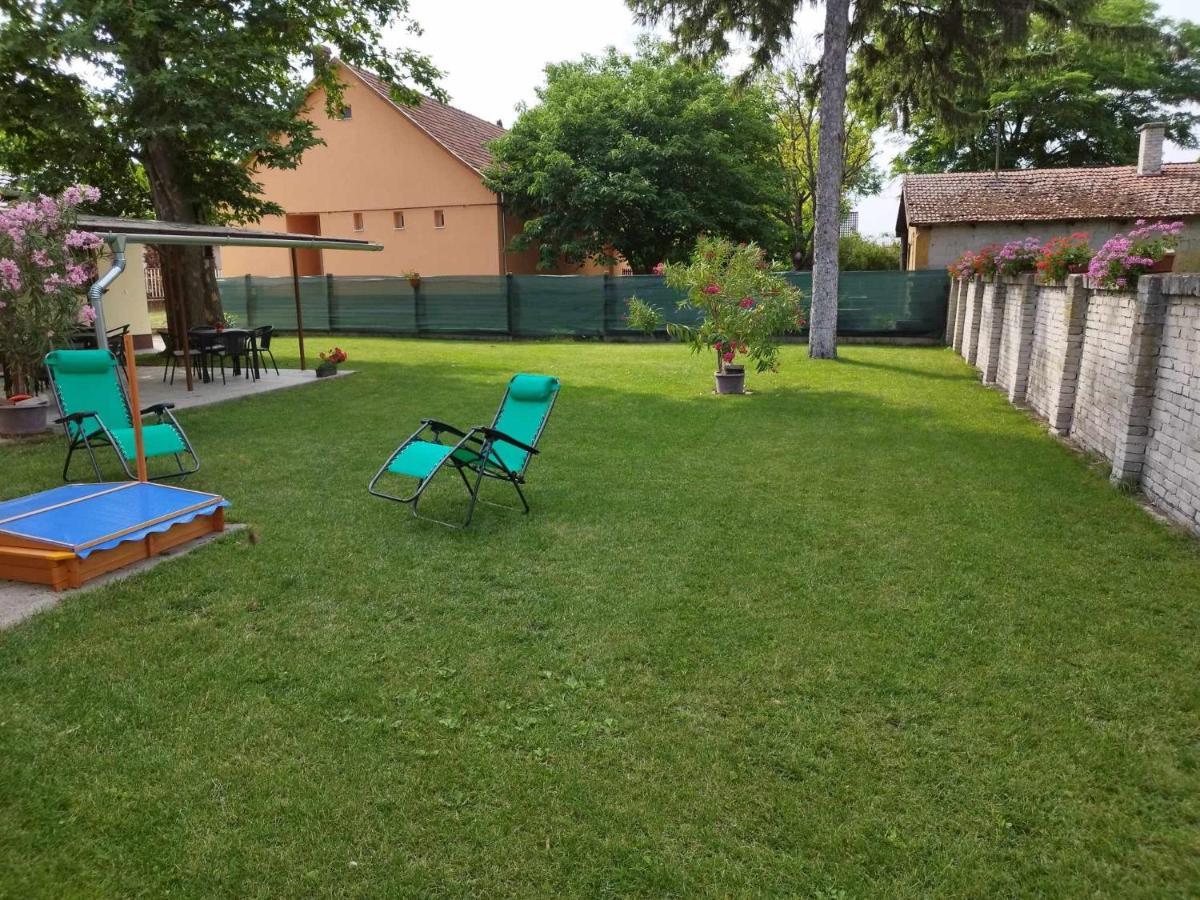 Tartos Szegfu Vendeghaz, Maganszallas Tazlar Buitenkant foto