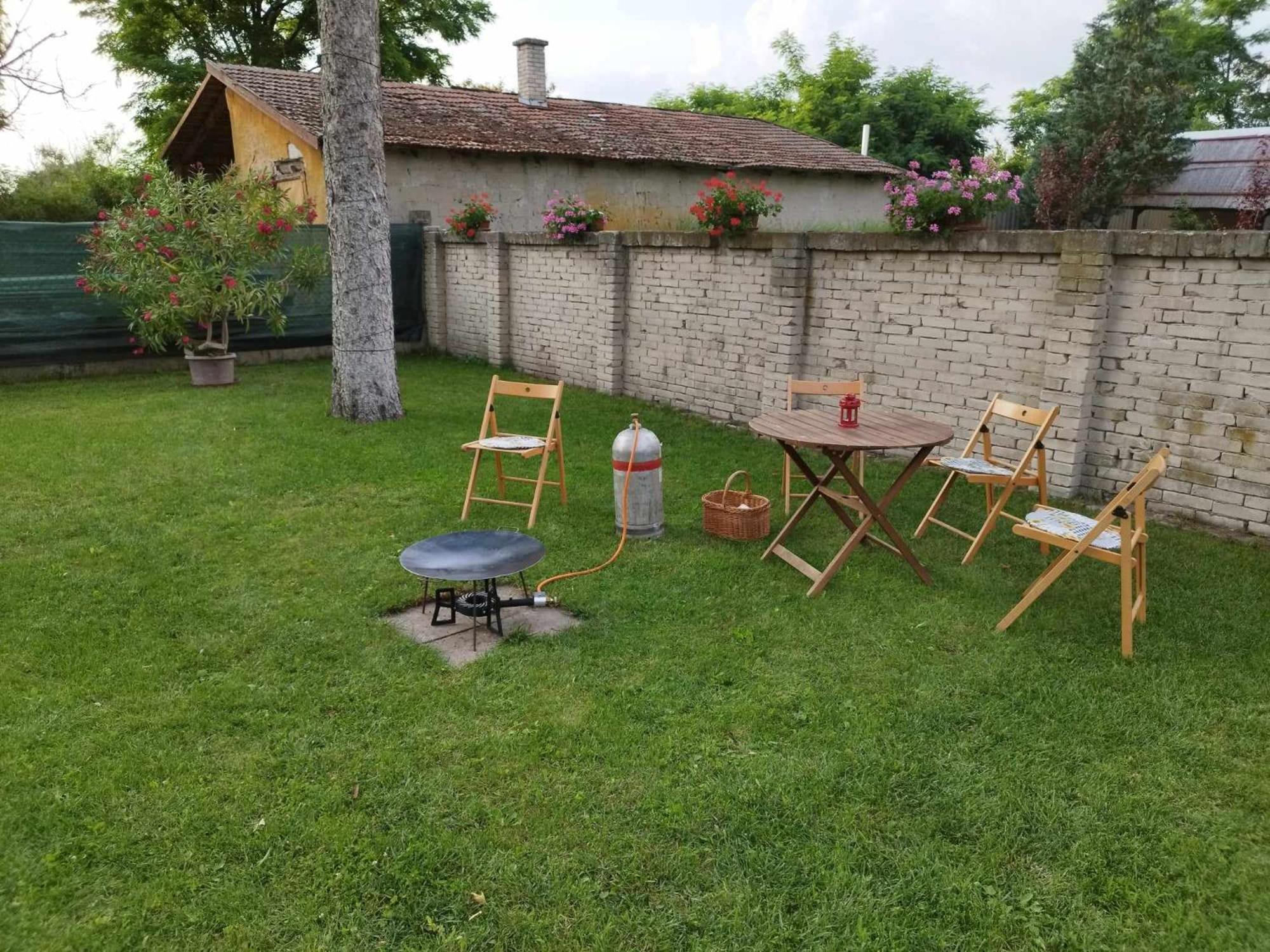 Tartos Szegfu Vendeghaz, Maganszallas Tazlar Buitenkant foto