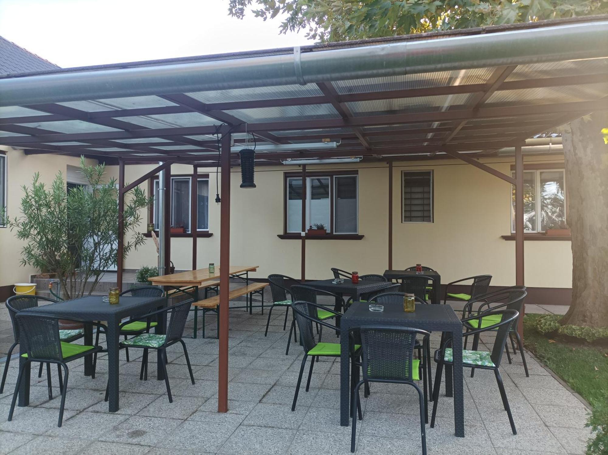 Tartos Szegfu Vendeghaz, Maganszallas Tazlar Buitenkant foto